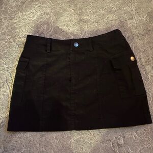 La Hearts Black Cargo Mini Skirt.  Sz S